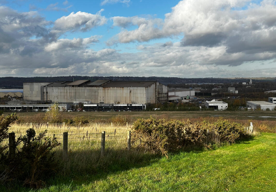 Prospect: Sheffield Heavy Industry. I'm looking for a view from the other side of this if anyone can help?